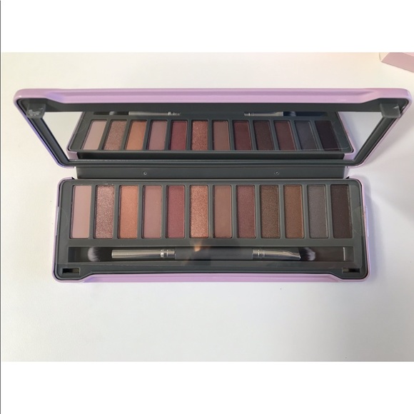Laura Ashley Other - Laura Ashley nude eyeshadow palette